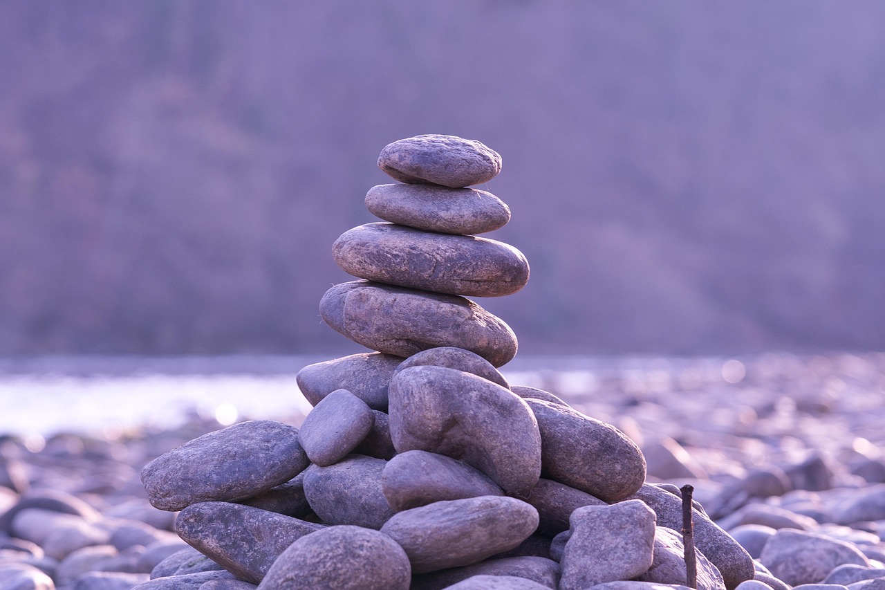 discover practical tips and strategies to achieve a healthy work-life balance. improve productivity, reduce stress, and enjoy more quality time with family and friends.